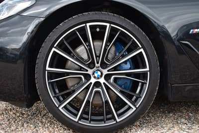 BMW 530d Touring xDrive MSport LASER/HUD/KEYLESS/AHK — slika 43