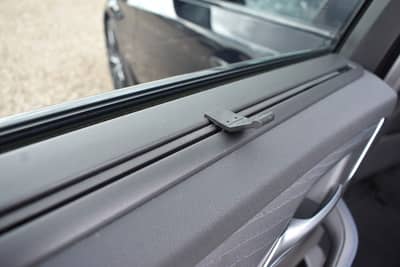 BMW 530d Touring xDrive MSport LASER/HUD/KEYLESS/AHK — slika 31