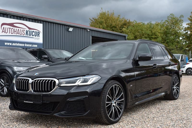 BMW 530d Touring xDrive MSport LASER/HUD/KEYLESS/AHK