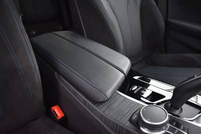 BMW 530d Touring xDrive MSport LASER/HUD/KEYLESS/AHK — slika 22
