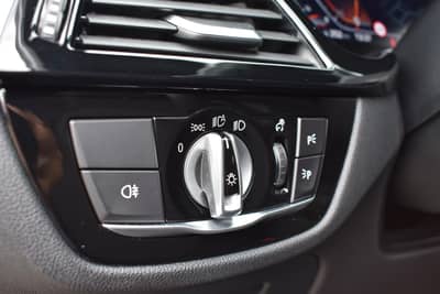 BMW 530d Touring xDrive MSport LASER/HUD/KEYLESS/AHK — slika 23