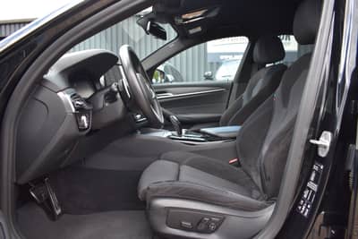 BMW 530d Touring xDrive MSport LASER/HUD/KEYLESS/AHK — slika 10