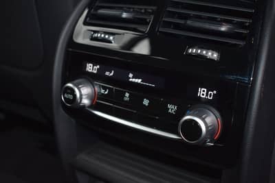 BMW 530d Touring xDrive MSport LASER/HUD/KEYLESS/AHK — slika 30
