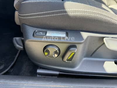 Volkswagen Passat 2.0 TDI Var.*DSG*VIRT*PAN*IQ*NAVI*AHK*360 — slika 23