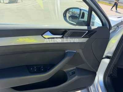 Volkswagen Passat 2.0 TDI Var.*DSG*VIRT*PAN*IQ*NAVI*AHK*360 — slika 22