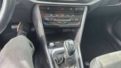Volkswagen T-Roc Style 2.0 TDI DSG Pano — slika 12