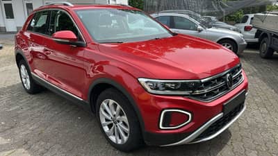 Volkswagen T-Roc Style 2.0 TDI DSG Pano — slika 1