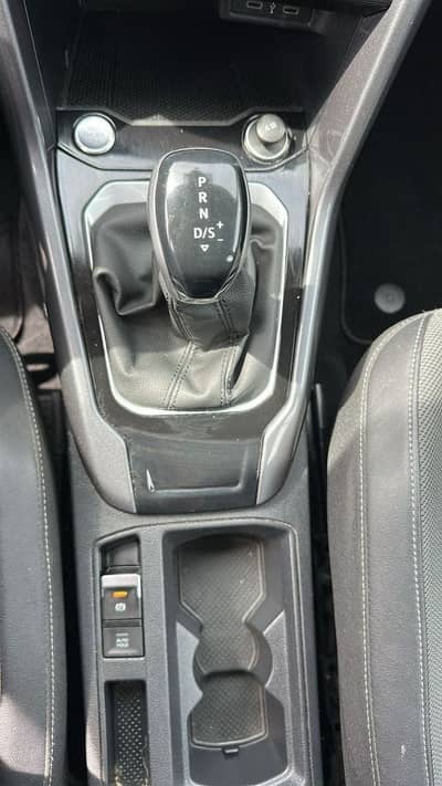 Volkswagen T-Roc Style 2.0 TDI DSG Pano — slika 9