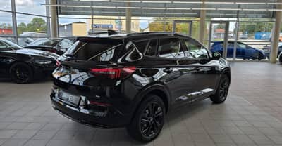 Opel Grandland GS Line LED KAMERA — slika 8