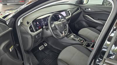 Opel Grandland GS Line LED KAMERA — slika 13