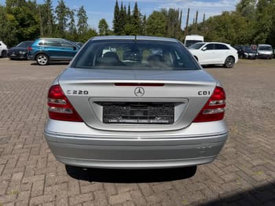 Mercedes-Benz C 220 CDI ELEGANCE Automatik — slika 11