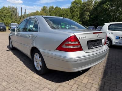 Mercedes-Benz C 220 CDI ELEGANCE Automatik — slika 10