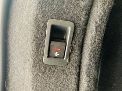 Audi A4 Avant 35 TDI S-tronic°PANORAMA°AHK°ACC° — slika 8