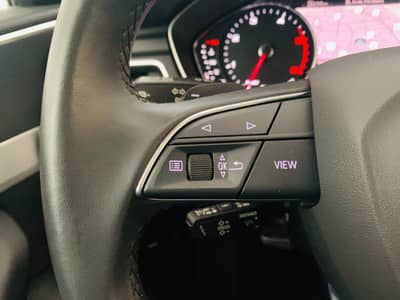 Audi A4 Avant 35 TDI S-tronic°PANORAMA°AHK°ACC° — slika 16