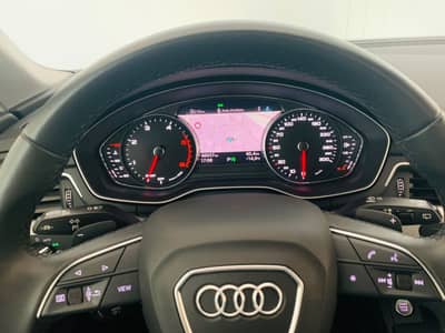 Audi A4 Avant 35 TDI S-tronic°PANORAMA°AHK°ACC° — slika 19