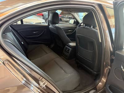 BMW 318 d xDrive Lim. Luxury-Line Navi BI-Xenon PDC — slika 23