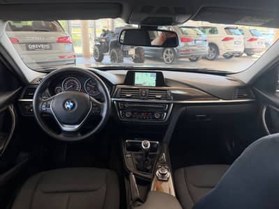 BMW 318 d xDrive Lim. Luxury-Line Navi BI-Xenon PDC — slika 12