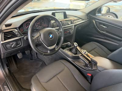BMW 318 d xDrive Lim. Luxury-Line Navi BI-Xenon PDC — slika 14