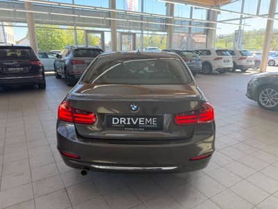 BMW 318 d xDrive Lim. Luxury-Line Navi BI-Xenon PDC — slika 9