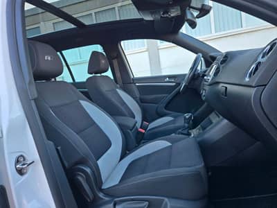 Volkswagen Tiguan 2.0 TDI 4Mot"R-line"Pano"Kamera"Alcantara — slika 10