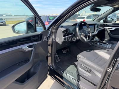 Volkswagen Touareg 3.0 TSI*R LINE*BlackS*PAN*MATRI*LUFT*VOL — slika 28