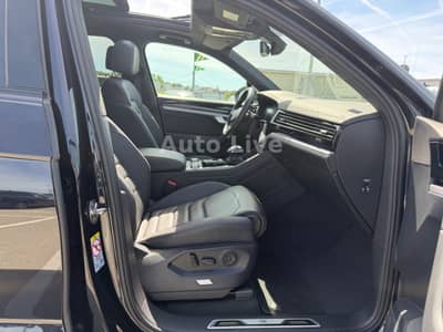 Volkswagen Touareg 3.0 TSI*R LINE*BlackS*PAN*MATRI*LUFT*VOL — slika 25