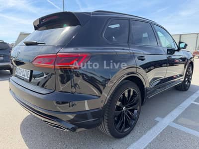 Volkswagen Touareg 3.0 TSI*R LINE*BlackS*PAN*MATRI*LUFT*VOL — slika 5