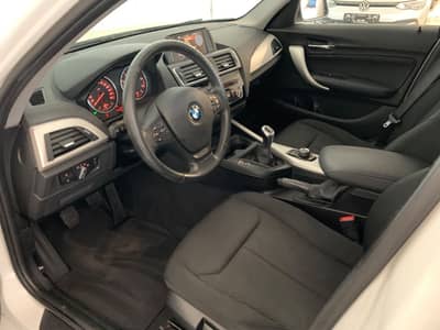 BMW 118 d xDrive Advantage°LED°SHZ°TEMPOMAT° — slika 12
