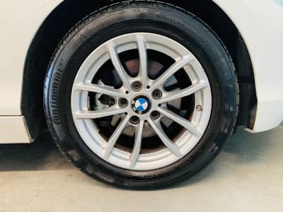 BMW 118 d xDrive Advantage°LED°SHZ°TEMPOMAT° — slika 24