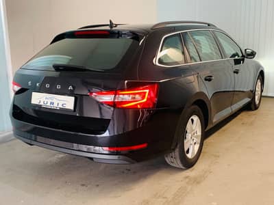 Skoda Superb Combi Ambition DSG°AHK°LED°SHZ°Apple-Car° — slika 4