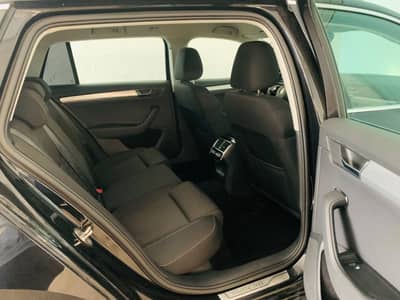 Skoda Superb Combi Ambition DSG°AHK°LED°SHZ°Apple-Car° — slika 10