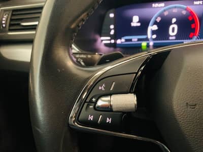 Skoda Superb Combi Ambition DSG°AHK°LED°SHZ°Apple-Car° — slika 23