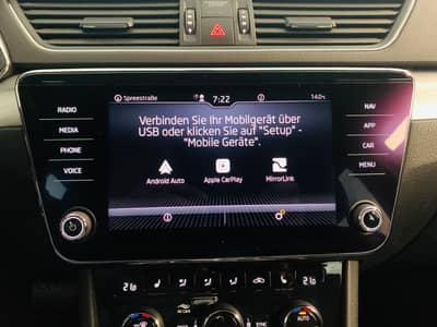 Skoda Superb Combi Ambition DSG°AHK°LED°SHZ°Apple-Car° — slika 18