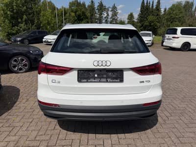 Audi Q3 35 TDI S tronic Navi/LED/AID/Kamera — slika 12
