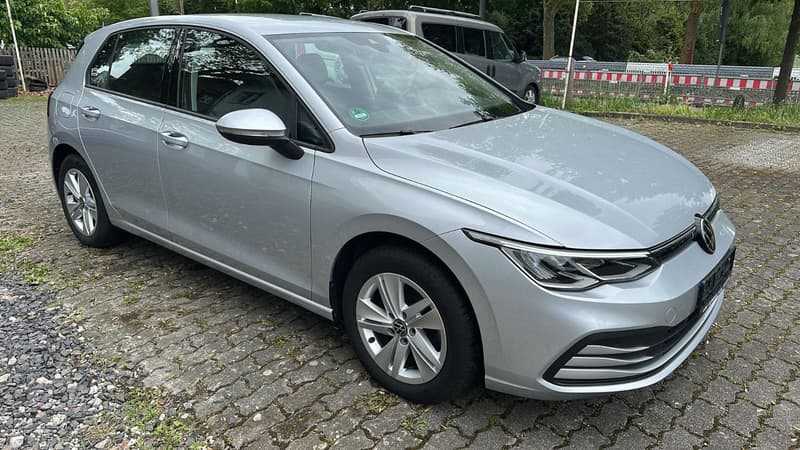 Volkswagen Golf VIII Lim. Life 2.0 TDI