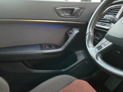 Seat Ateca 2.0 TDI"Xcellence"Pano"Matrix"Kamera"Alcan — slika 19
