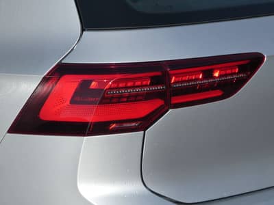 Volkswagen Golf 2.0 TDI Matrix-LED Navi Panorama Kamera ACC — slika 27