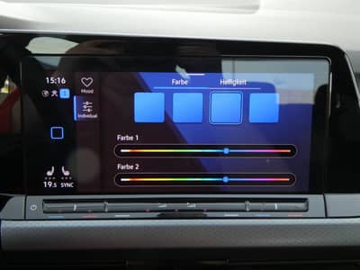 Volkswagen Golf 2.0 TDI Matrix-LED Navi Panorama Kamera ACC — slika 12