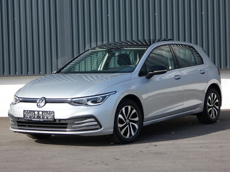 Volkswagen Golf 2.0 TDI Matrix-LED Navi Panorama Kamera ACC