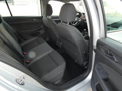 Volkswagen Golf 2.0 TDI Matrix-LED Navi Panorama Kamera ACC — slika 7