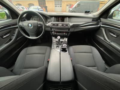 BMW 520d Touring Tempo/Sitzheizung/PDC/Bi-Xenon/USB — slika 13