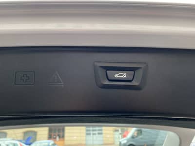 BMW 520d Touring Tempo/Sitzheizung/PDC/Bi-Xenon/USB — slika 20