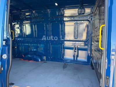 Volkswagen Crafter 35TDI*MITTEL-HOCH*KLIMA*STANDHEIZUNG*AHK — slika 22
