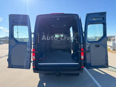 Volkswagen Crafter 35TDI*MITTEL-HOCH*KLIMA*STANDHEIZUNG*AHK — slika 19