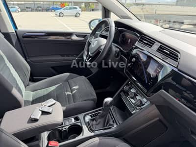 Volkswagen Touran 2.0 TDI*7-STZ*DSG*VIRT*PANO*NAVI*LED*KAME — slika 17