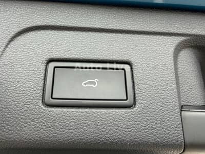 Volkswagen Touran 2.0 TDI*7-STZ*DSG*VIRT*PANO*NAVI*LED*KAME — slika 27