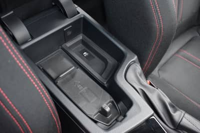 BMW 320i Touring Sport Line Sportautom.AHK LED Pano — slika 25