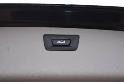 BMW 320i Touring Sport Line Sportautom.AHK LED Pano — slika 23