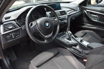 BMW 320i Touring Sport Line Sportautom.AHK LED Pano — slika 13