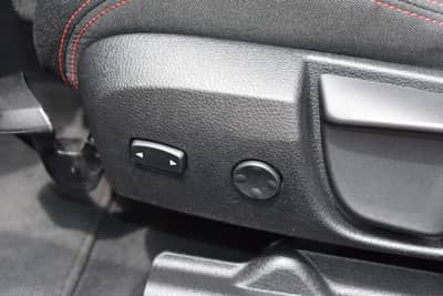 BMW 320i Touring Sport Line Sportautom.AHK LED Pano — slika 18